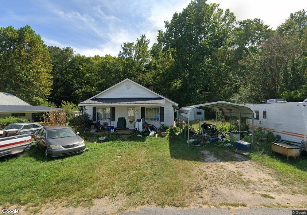 206 Shelton St, Linden, TN 37096 - photo 1
