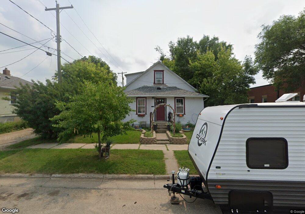 415 2nd St SW, Jamestown, ND 58401 - photo 1