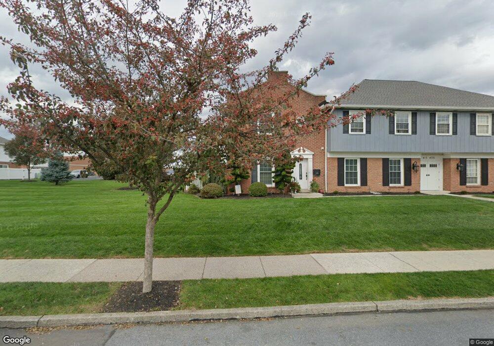 427 W Caracas Ave, Hershey, PA 17033 - photo 1