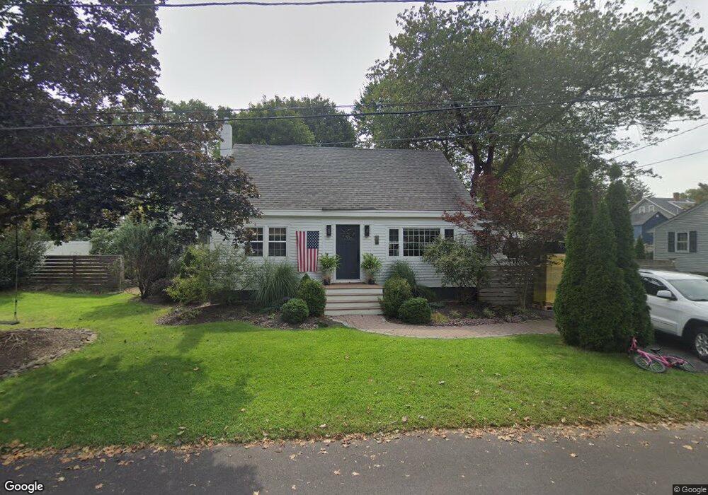 5 Christopher St, Newburyport, MA 01950 - photo 1