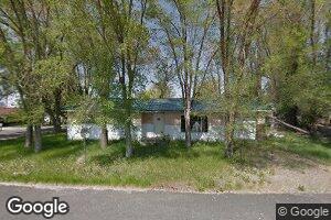 331 8th St, Metolius, OR 97741