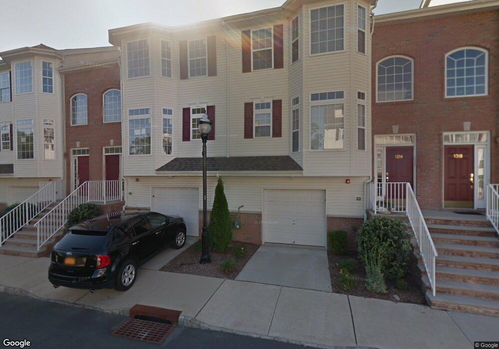 1314 Danchetz Ct unit 902, Rahway, NJ 07065 - photo 1