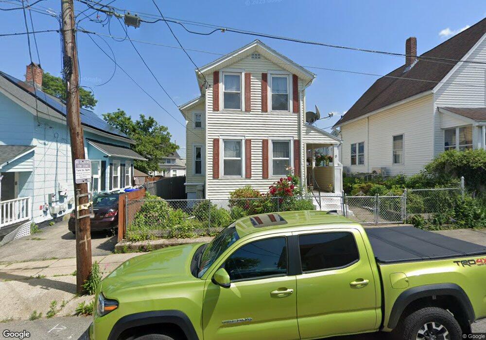 9 Whipple St, Pawtucket, RI 02860 - photo 1