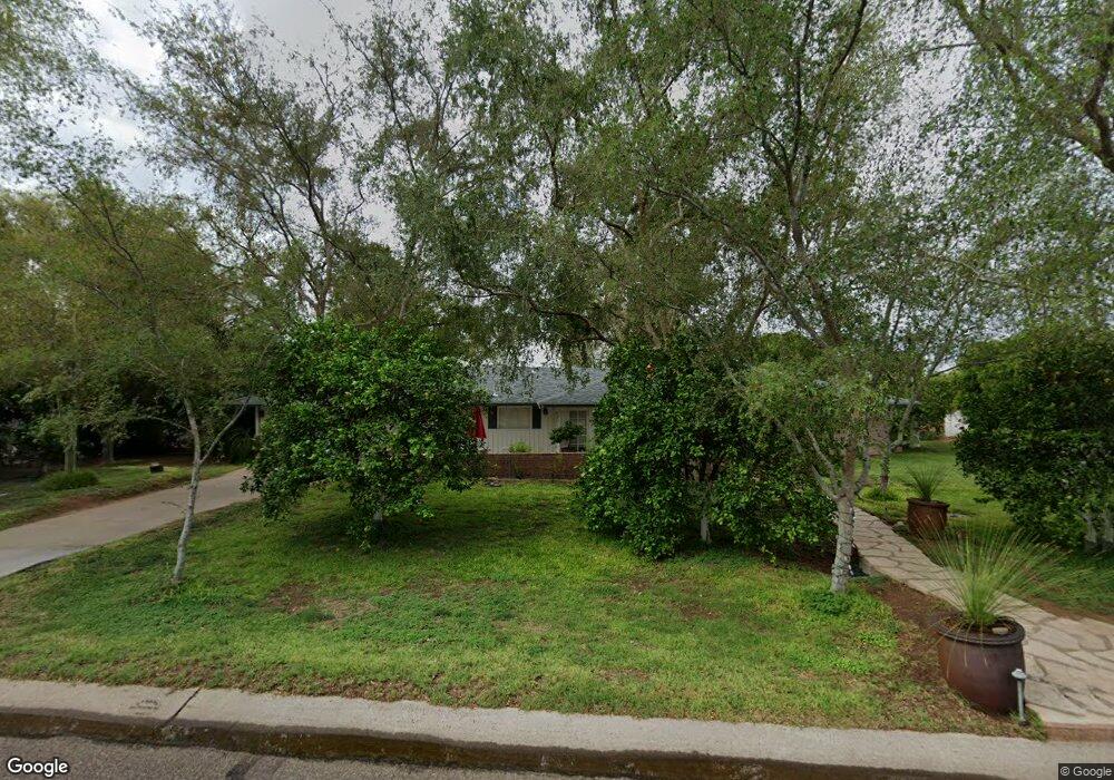 4921 E Calle Del Norte, Phoenix, AZ 85018 - photo 1