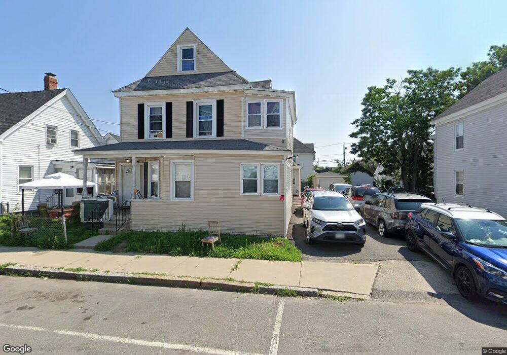 4-4 1/2 Beech St, Nashua, NH 03060 - photo 1