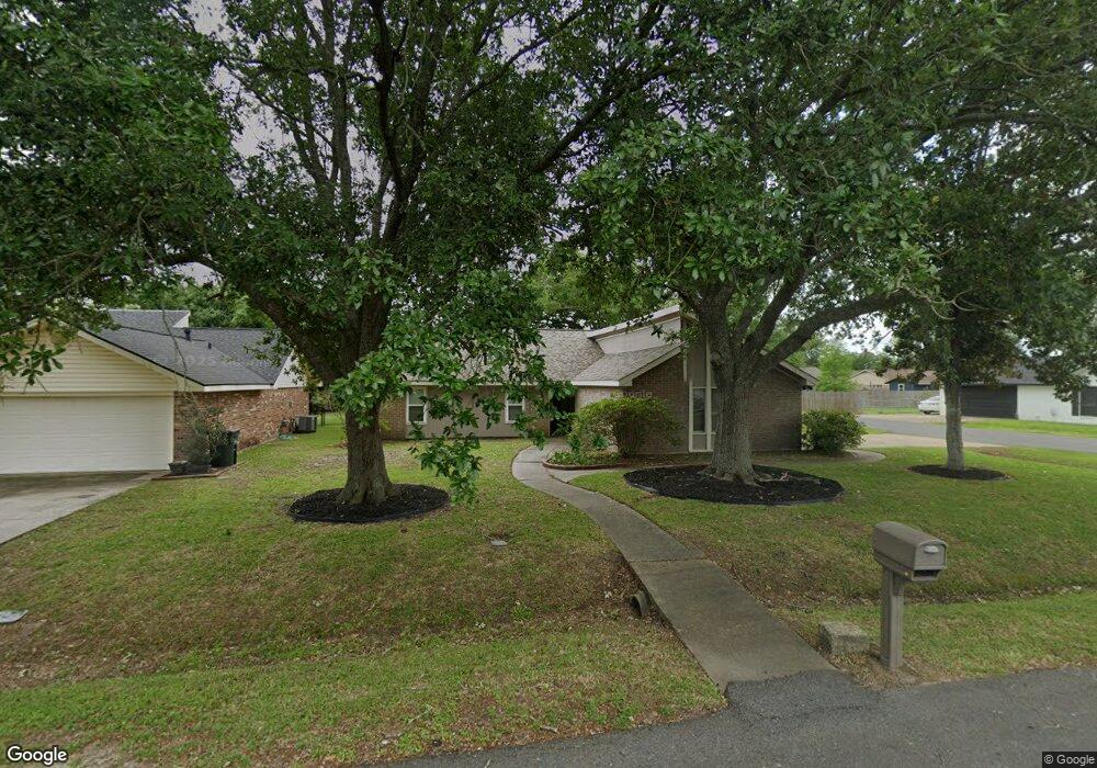 1443 S Meadow Ln, Lake Charles, LA 70605 - photo 1