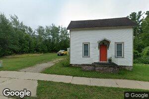 134 Ames St, Elk Rapids, MI 49629