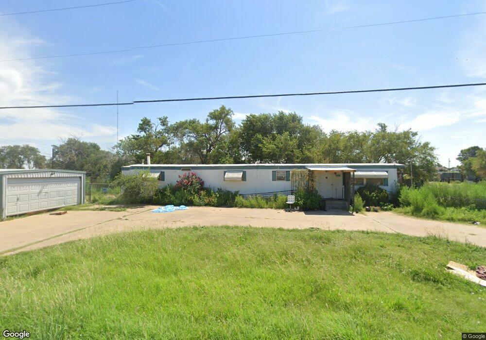 3300 Fisher St, Plainview, TX 79072 - photo 1