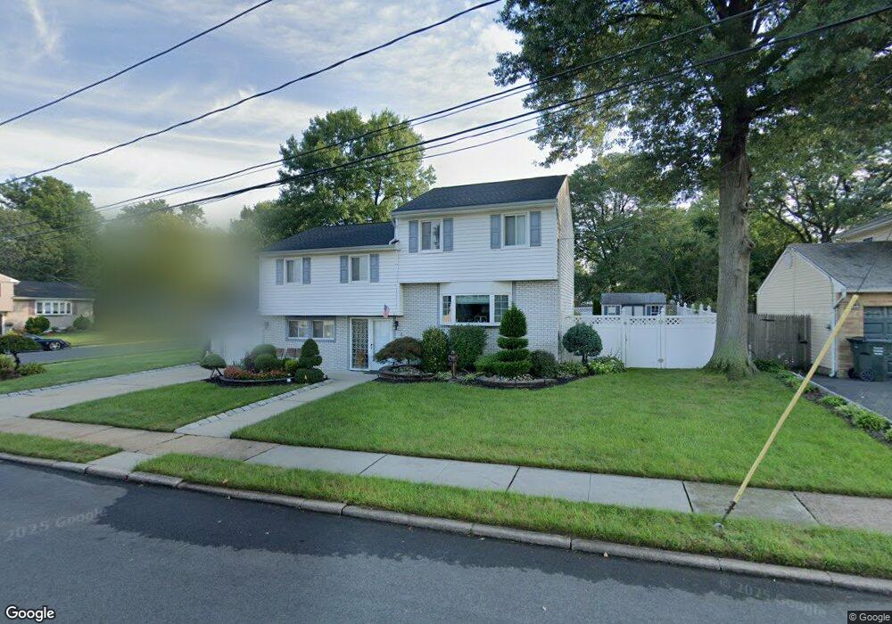 204 Green Hollow Dr, Iselin, NJ 08830 - photo 1