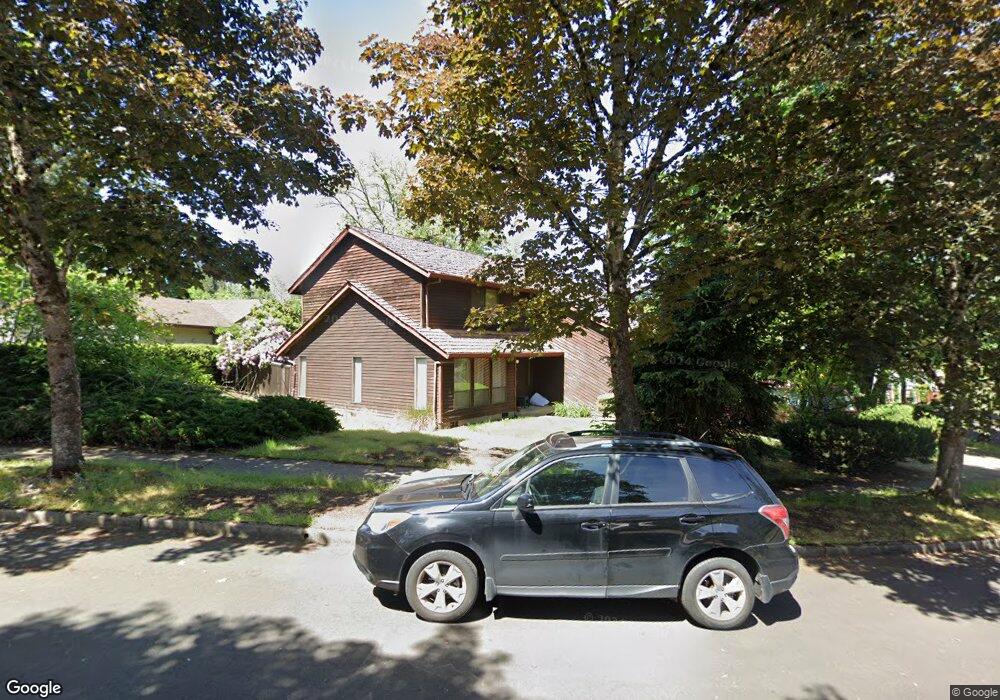 12825 SW Scout Dr, Beaverton, OR 97008 - photo 1