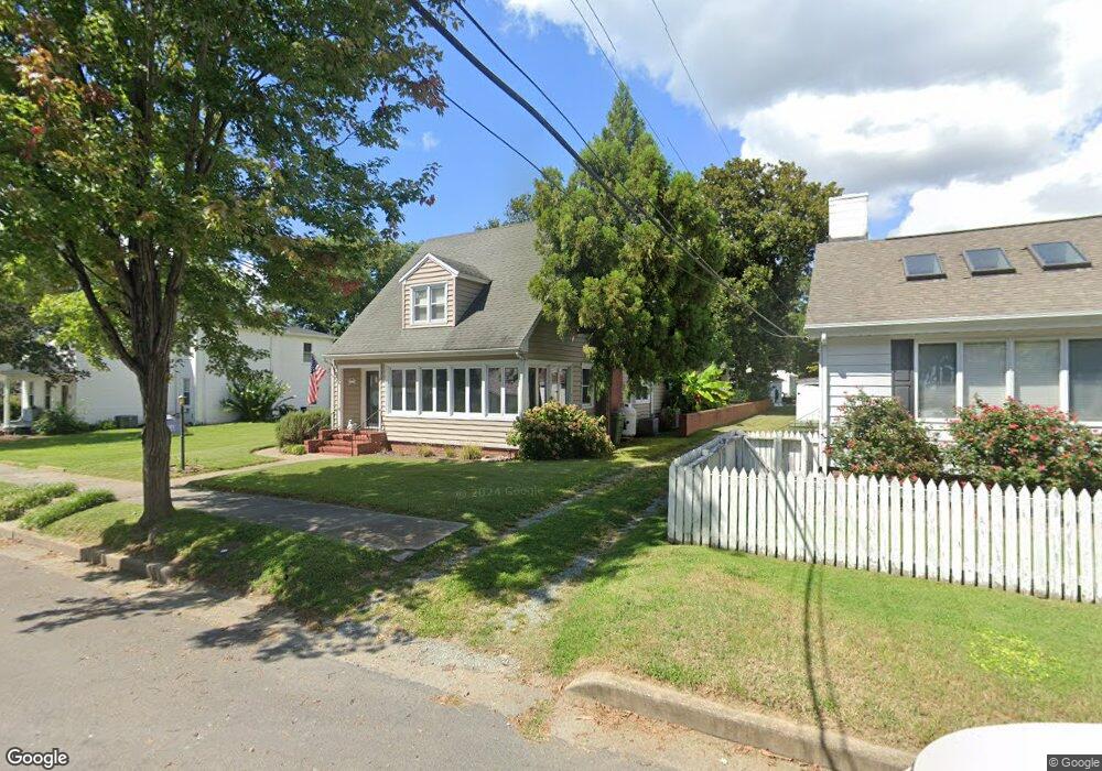 429 1st St, West Point, VA 23181 - photo 1