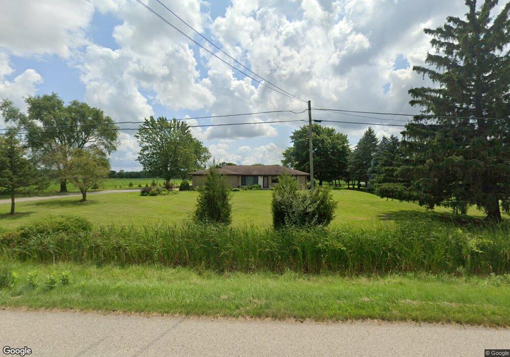 8869 Peet Rd, Chesaning, MI 48616 - photo 1