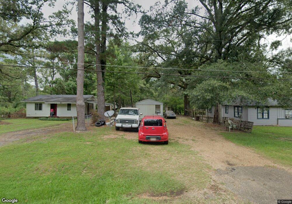 1017 Wallace Rd, McComb, MS 39648 - photo 1