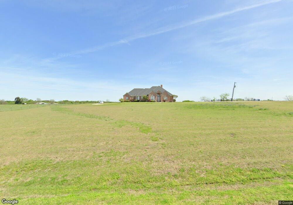 627 Lone Oak Rd, Ennis, TX 75119 - photo 1