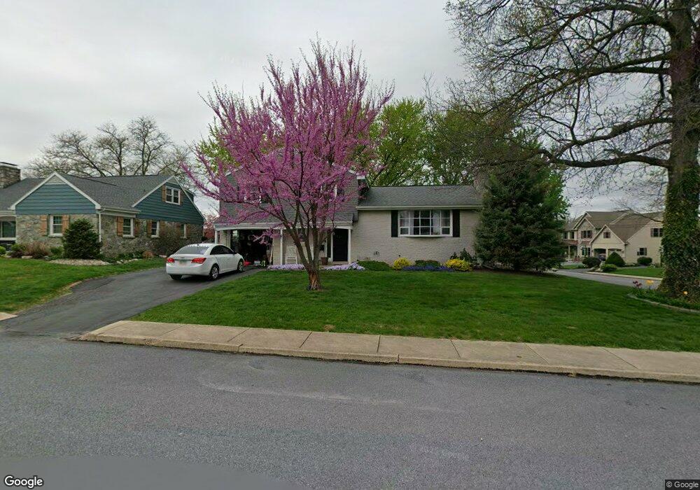 351 E Cedar St, New Holland, PA 17557 - photo 1