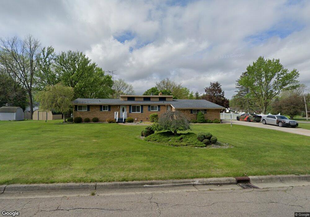 1183 Cora Dr, Flint, MI 48532 - photo 1