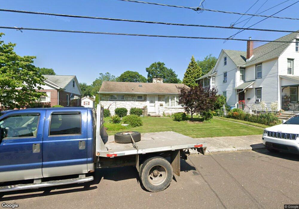 136 S 2nd St, Quakertown, PA 18951 - photo 1