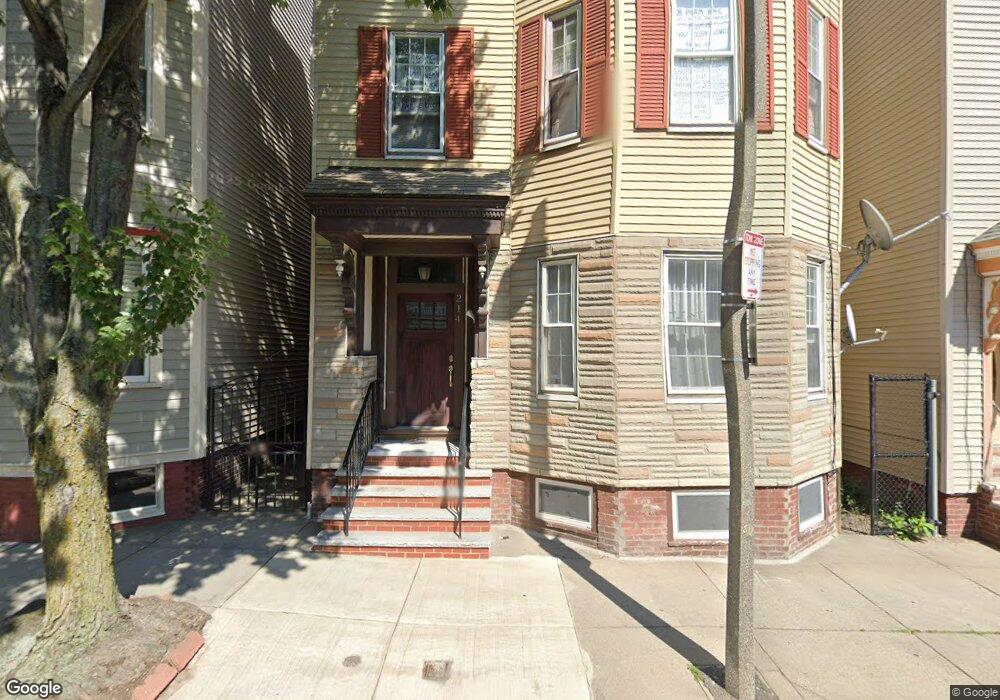 214 L St, Boston, MA 02127 - photo 1
