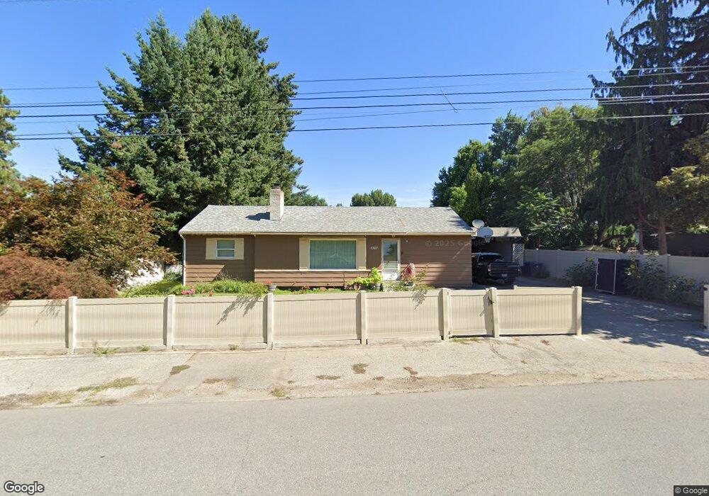 1387 1st St SE, East Wenatchee, WA 98802 - photo 1