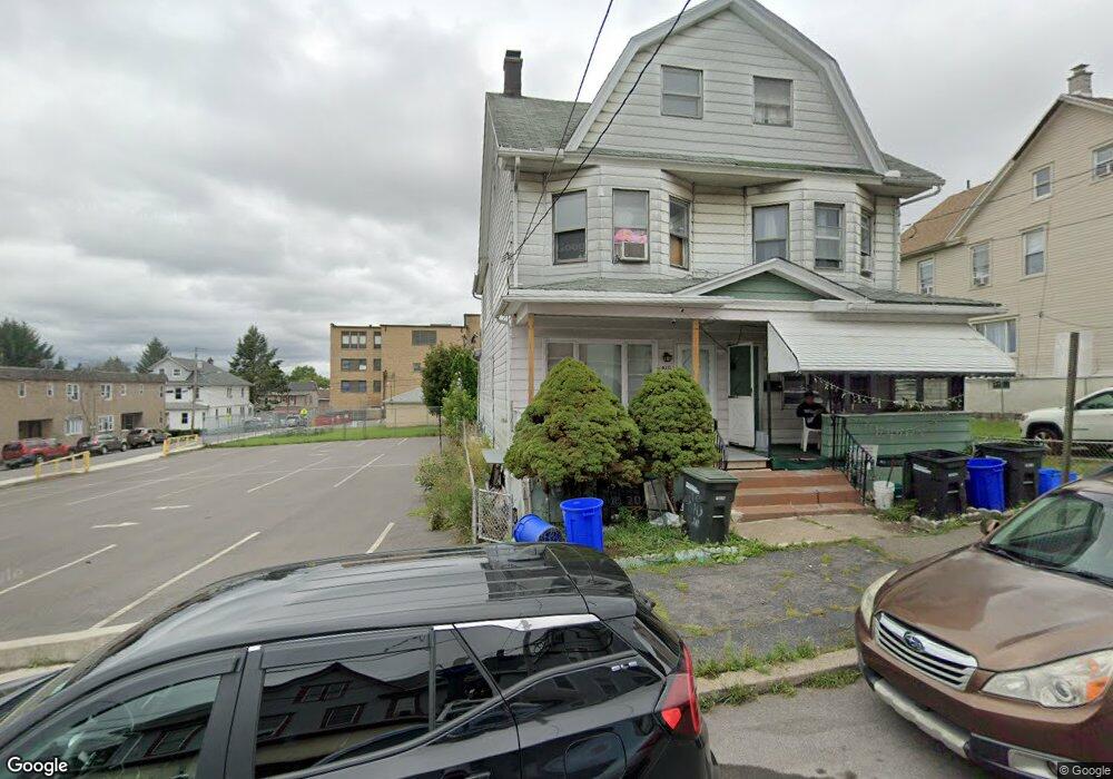 610 N Wyoming St, Hazleton, PA 18201 - photo 1