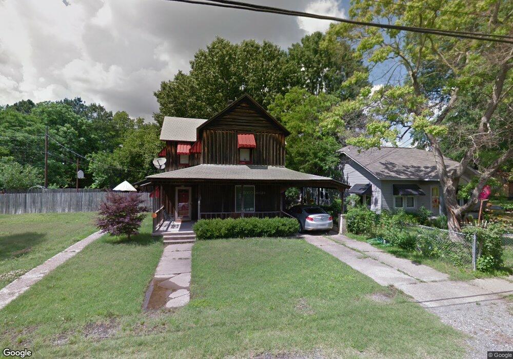 204 W 12th St, Stuttgart, AR 72160 - photo 1