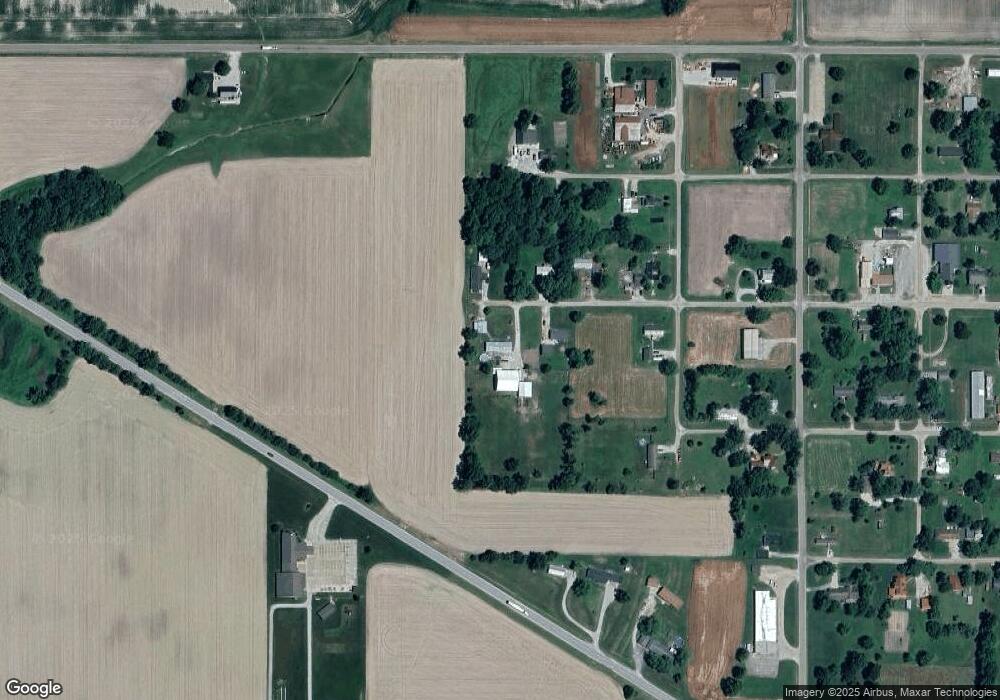 511 W Main St, Shumway, IL 62461 - photo 1