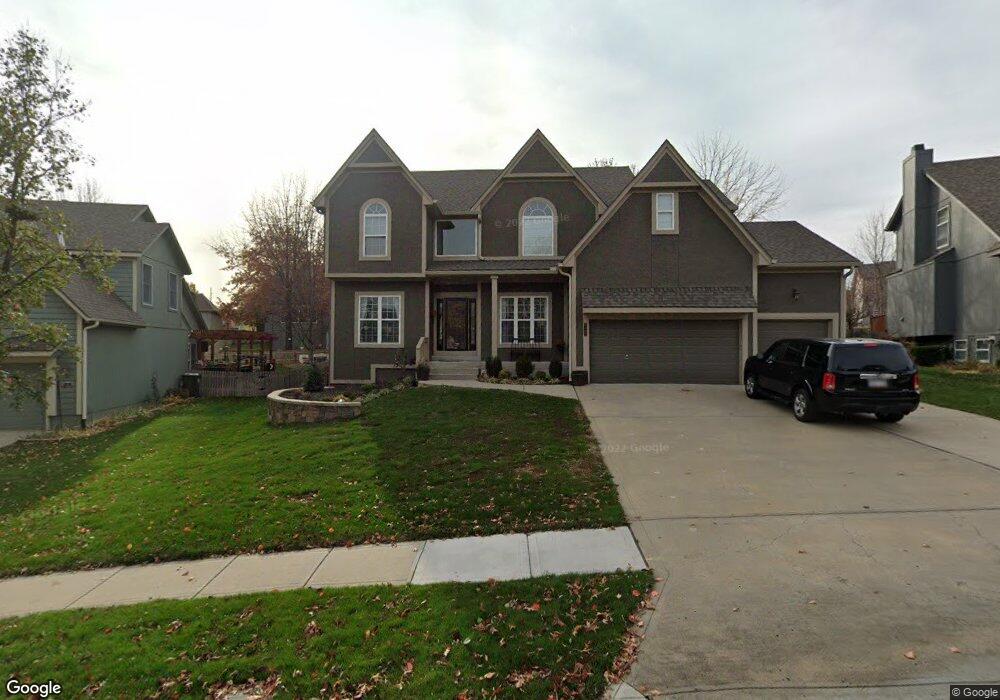 5400 Round Prairie St, Shawnee, KS 66226 - photo 1