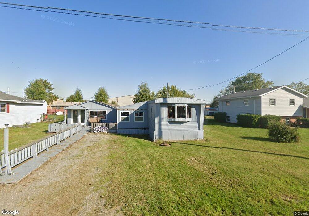 203 Elm St, Waynesfield, OH 45896 - photo 1