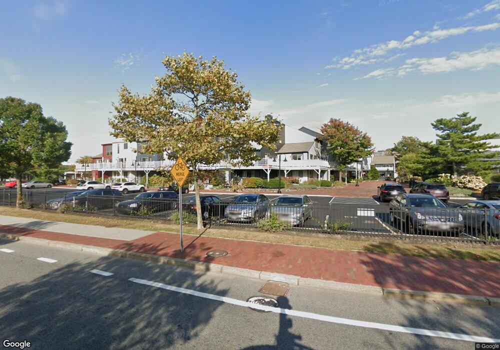 218 Goddard Row, Newport, RI 02840 - photo 1