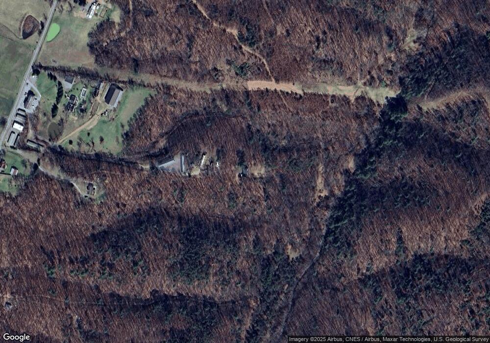 315 Cobles Ln, Berkeley Springs, WV 25411 - photo 1