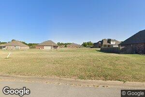 5300 Charleston Dr, Bartlesville, OK 74006
