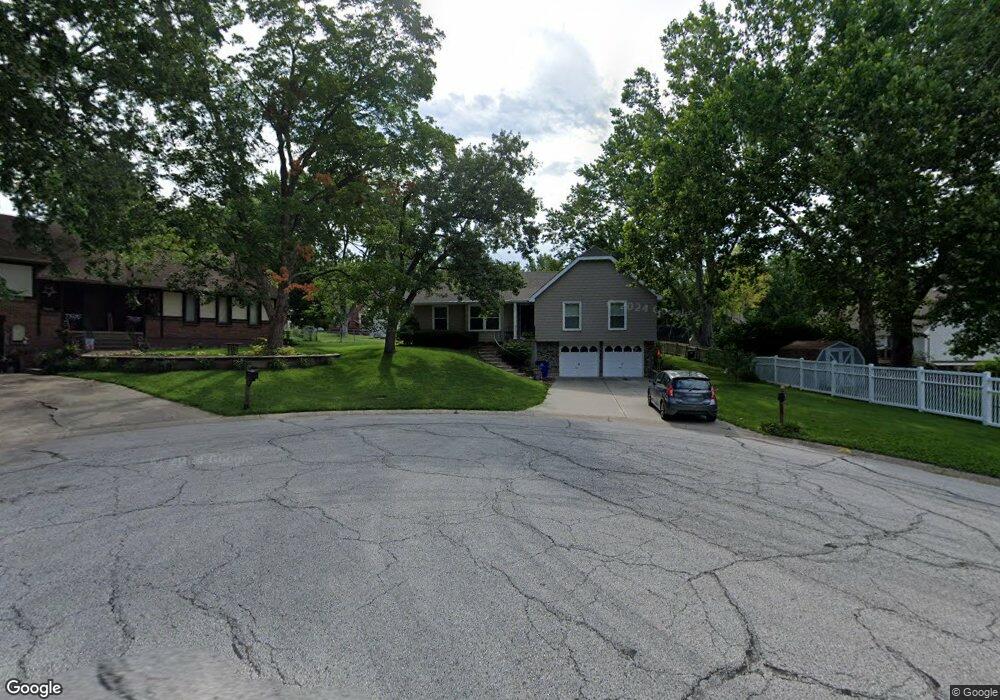 6927 Rene Ct, Shawnee, KS 66216 - photo 1