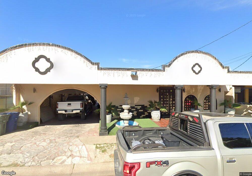 2216 Monterrey Ave, Laredo, TX 78040 - photo 1