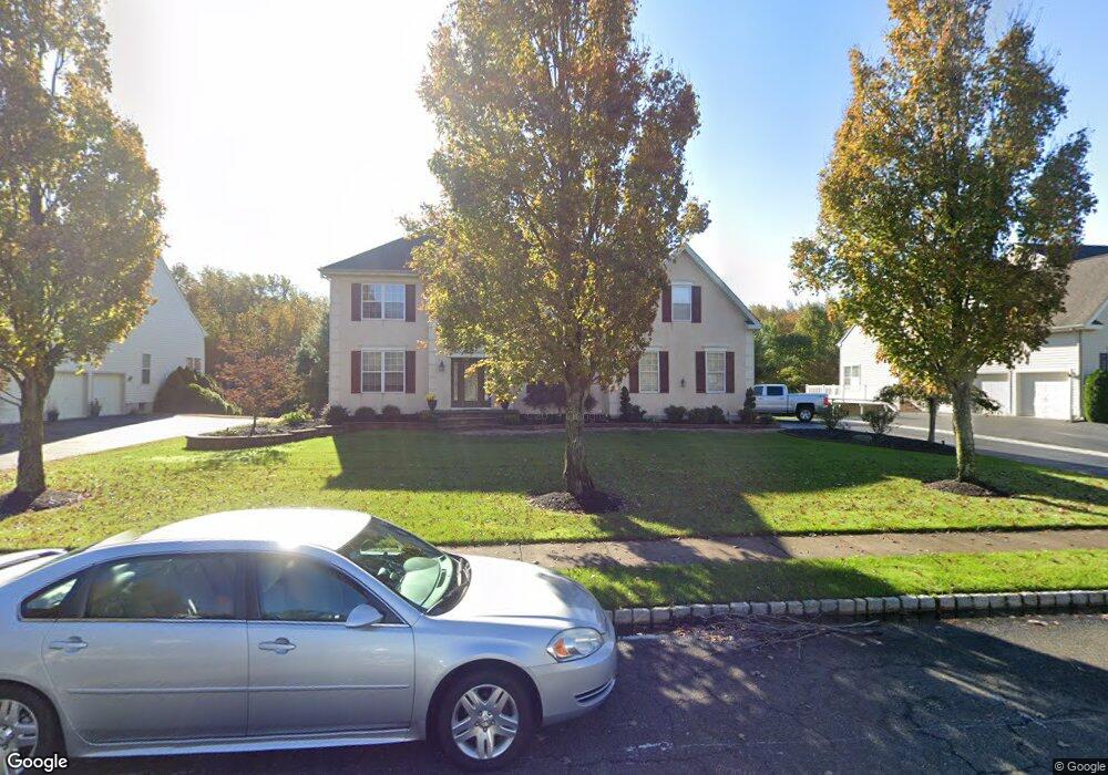 7 Lenape Ct, Mount Laurel, NJ 08054 - photo 1