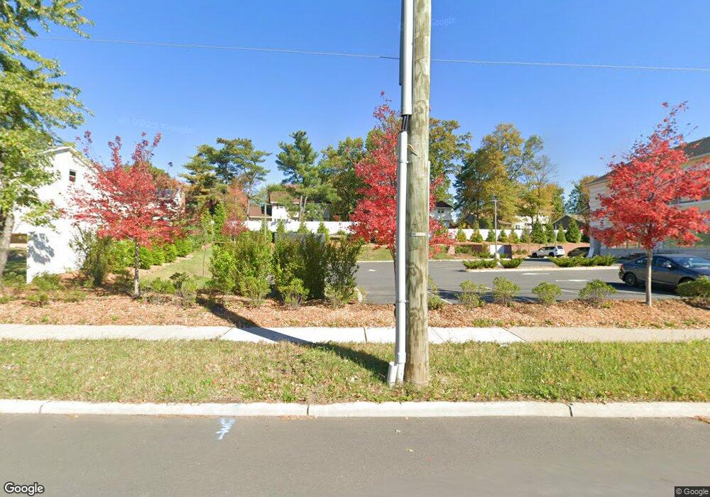 1924 Oak Tree Rd unit None, Edison, NJ 08820 - photo 1