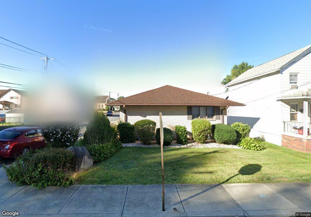 502 Hickory St, Old Forge, PA 18518 - photo 1