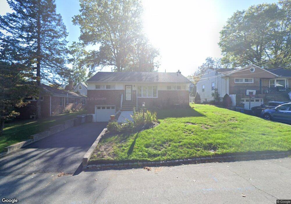 6 Evergreen Terrace, Millburn, NJ 07041 - photo 1