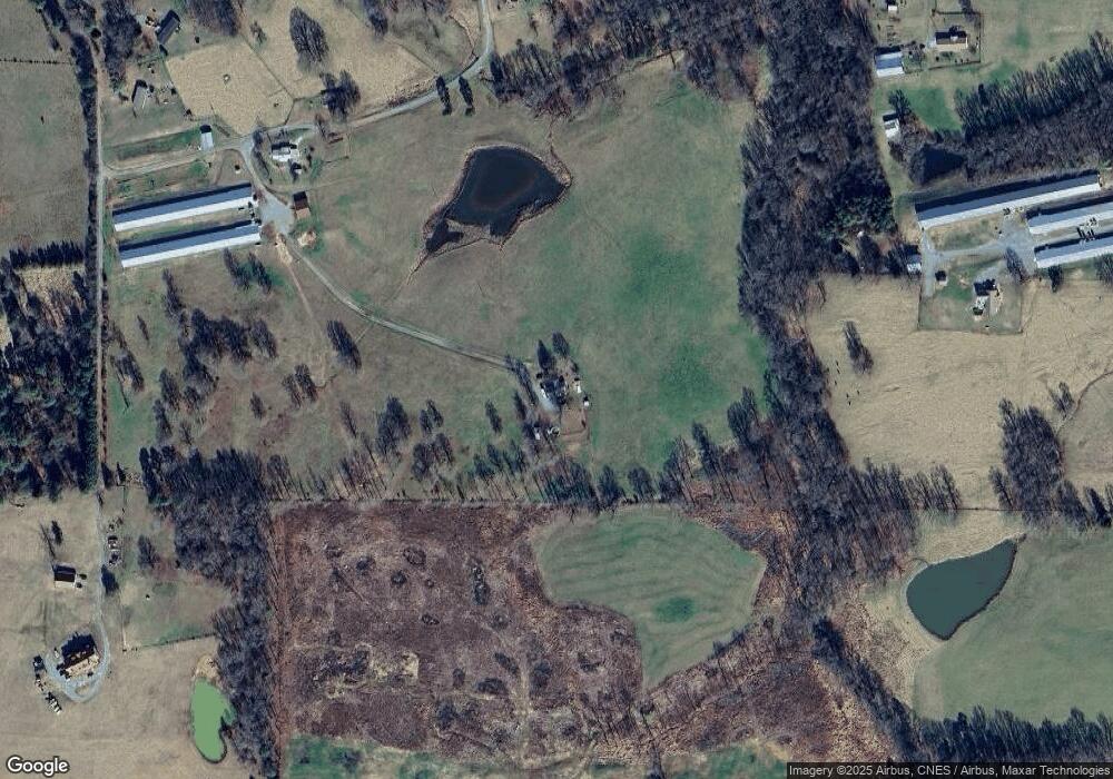 205 Shelby Ln unit 205 Shelby Lane, Siler City, NC 27344 - photo 1