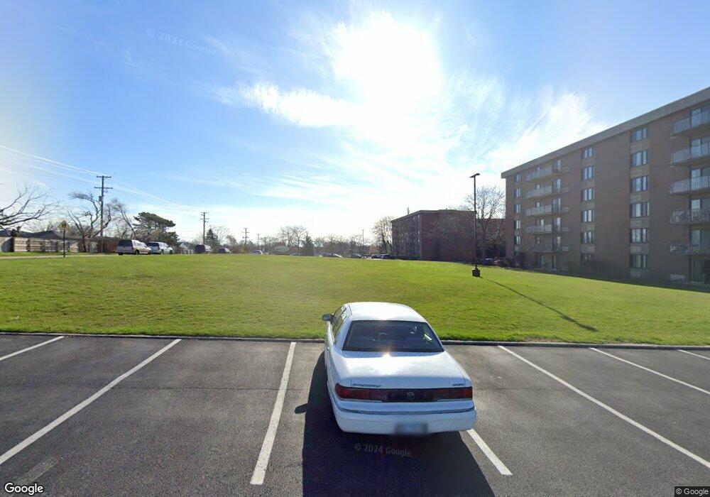 2701 W Glen Flora Ave, Waukegan, IL 60085 - photo 1