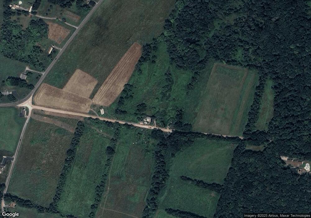 16049 Crooked Ln, Dalton, PA 18414 - photo 1