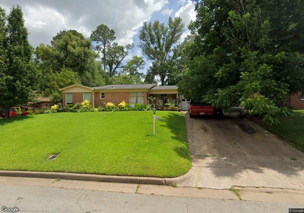 1028 Dogwood St, Tyler, TX 75701 - photo 1