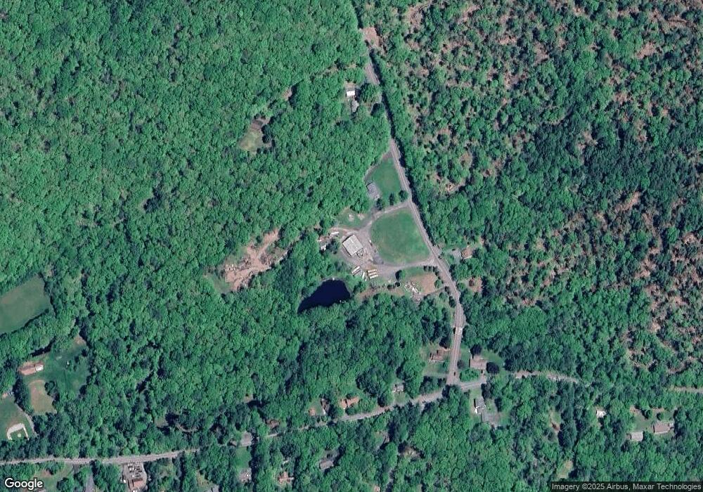 565 Rowland Rd, Greeley, PA 18425 - photo 1