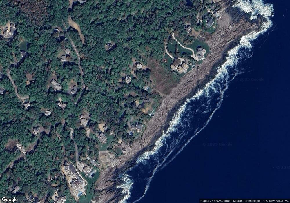 5 Fairbourne Ln, Cape Neddick, ME 03902 - photo 1