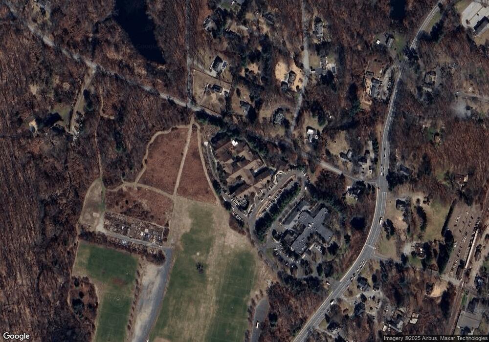 435 Danbury Rd unit 4A, Wilton, CT 06897 - photo 1