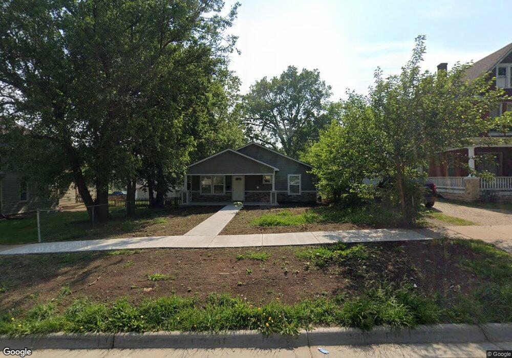 1908 SW Buchanan St, Topeka, KS 66604 - photo 1