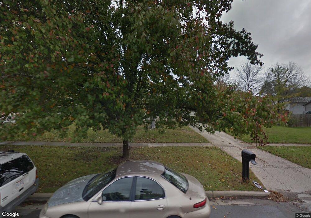 1562 Riverbend Rd, Columbus, OH 43223 - photo 1