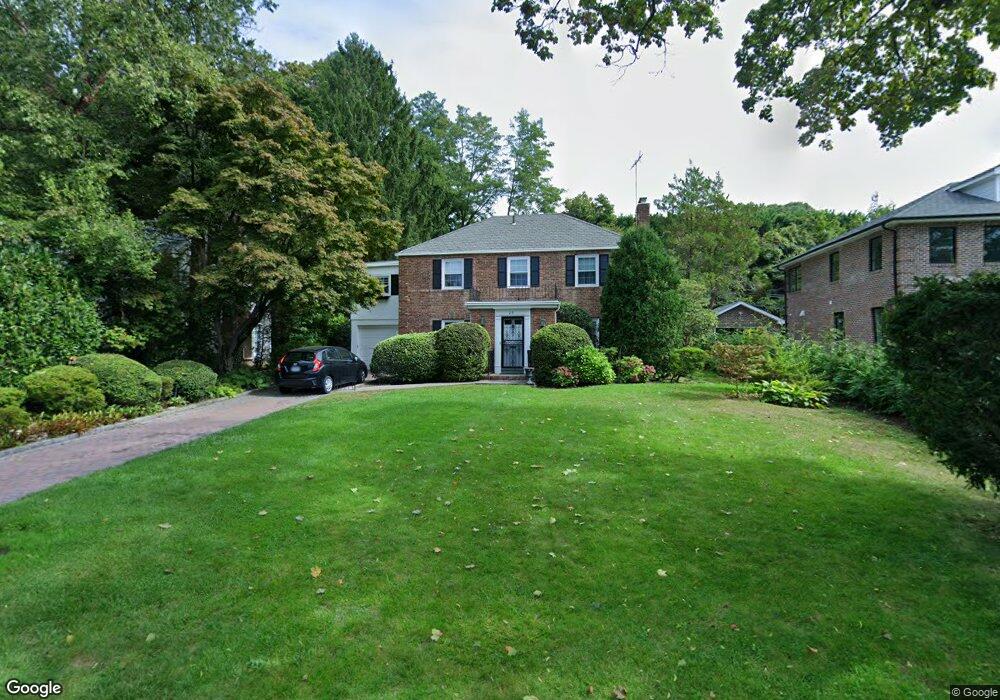 26 Mill Spring Rd, Manhasset, NY 11030 - photo 1