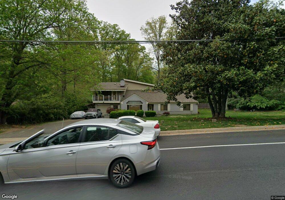 3436 Sleepy Hollow Rd, Falls Church, VA 22044 - photo 1