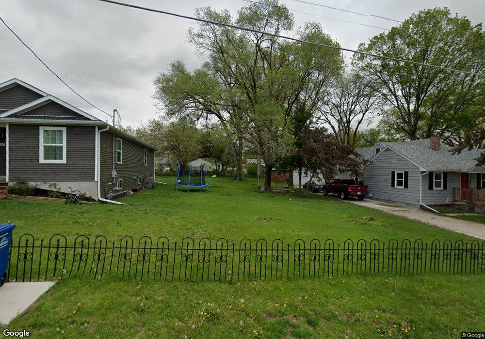 436 E Lally St, Des Moines, IA 50315 - photo 1