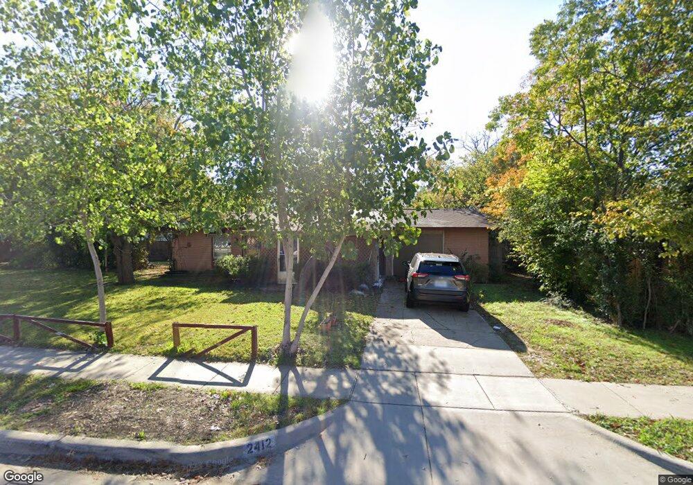 2412 Northshore Dr, Carrollton, TX 75006 - photo 1